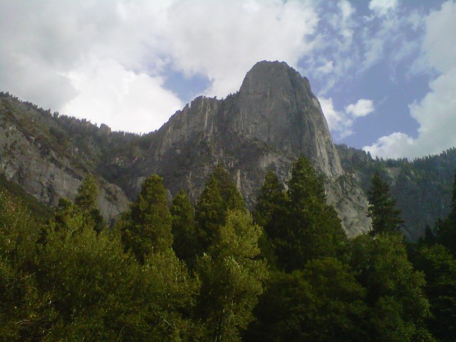 Yosemite Valley (copyright 2011 JoshWillTravel)